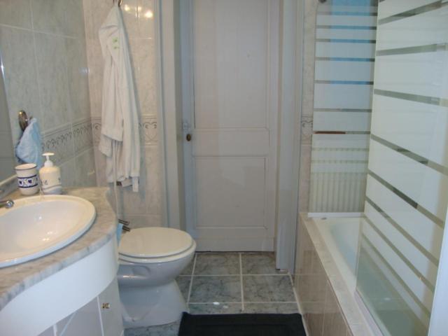 Au Charme Des Pommiers Bed & Breakfast Thiberville Dış mekan fotoğraf