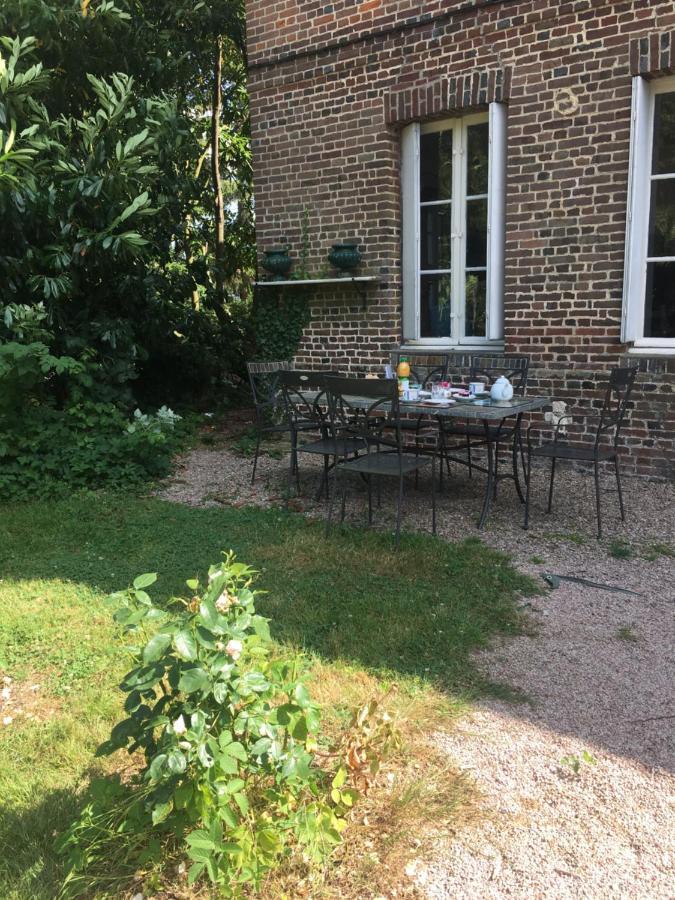 Au Charme Des Pommiers Bed & Breakfast Thiberville Dış mekan fotoğraf